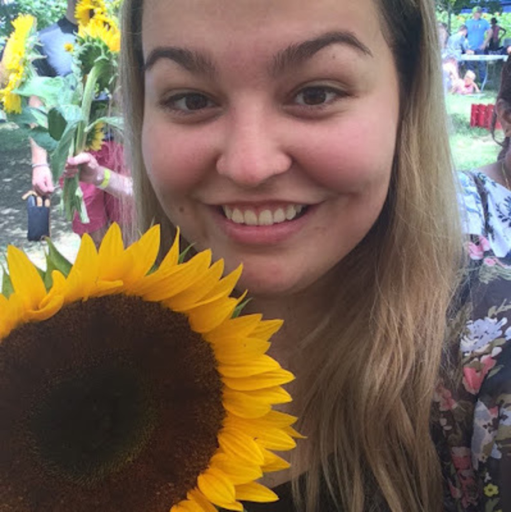 Meet your Posher, Makaila